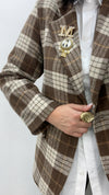 Giacca a quadri con spille