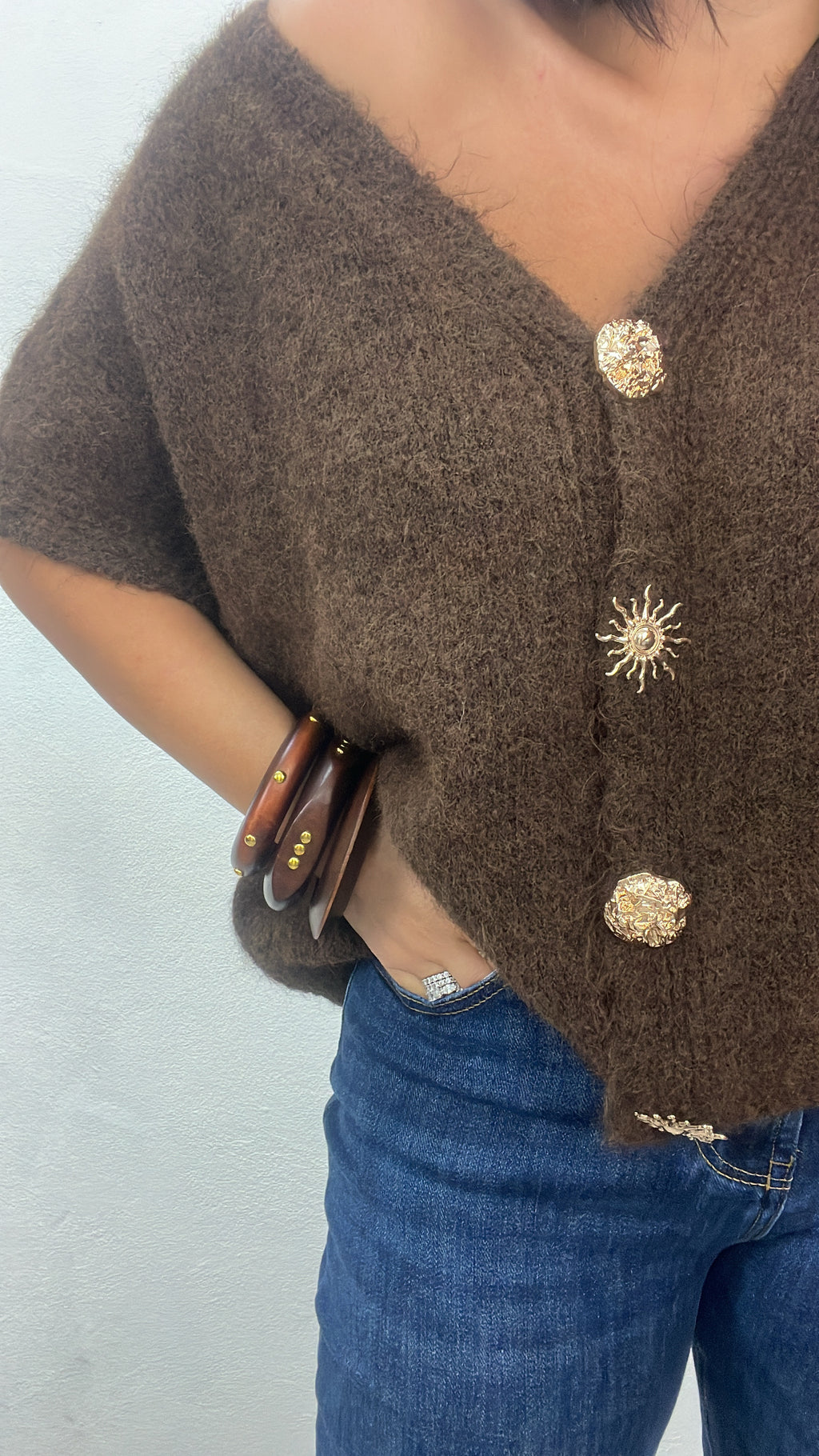 Cardigan mezza manica con bottoni oro in due colori