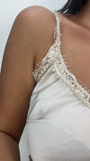 Abito Begie in raso e pizzo