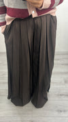 Pantalone plissettato in due colori