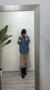 Camicia in jeans con fiori di perle