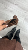 Stivale con tacco nero
